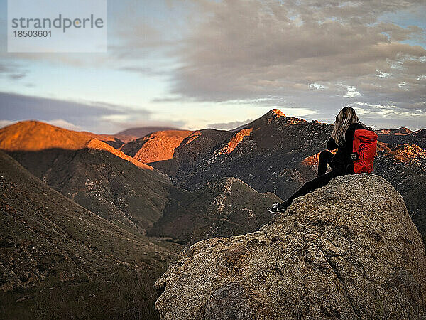 Wandern Sie in San Diego bei Sonnenuntergang