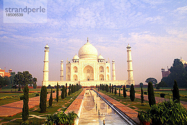 Das Wunder des Taj Mahal in Agra  Indien