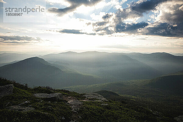 Die Pemigewasset Wilderness-Berge bei Sonnenaufgang