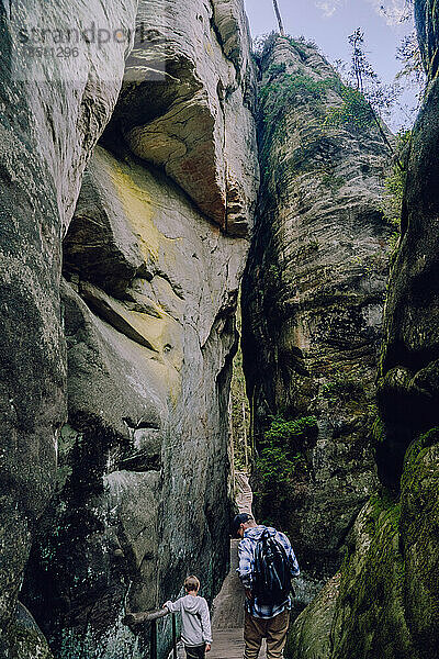 Vater und Sohn bei Adrspach-Teplice Rocks  Natur