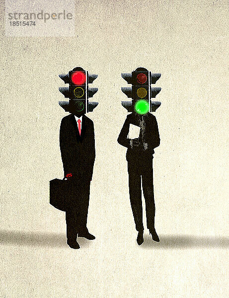 Geschäftsmann und Geschäftsfrau mit Verkehrssignalen auf dem Kopf vor beigem Hintergrund