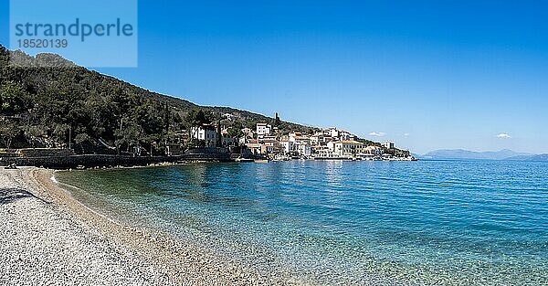 Strand am Fischerdorf Valun  Insel Cres  Adria  Kvarner-Bucht  Kroatien  Europa