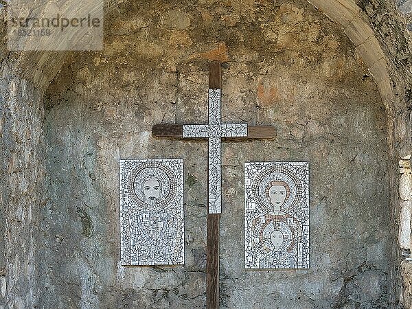 Kirche St. Donat  Innenraum  Zeugnis altkroatischer Baukunst  dem heiligen Donatus von Arezzo geweiht  bei Punat  Insel Krk  Kvarner Bucht  Kroatien  Europa