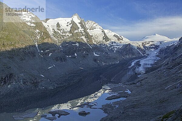 Großglockner  Großglockner (3798 m) und Pasterze Gletscher  Blick von der Franz Josefs Höhe  Nationalpark Hohe Tauern  Kärnten  Österreich  Europa