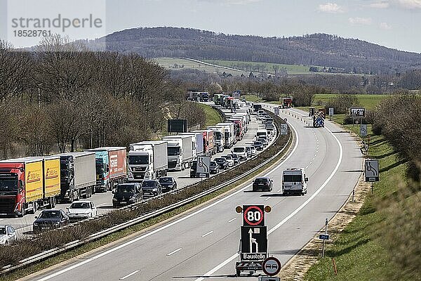 Baustelle auf der Autobahn A4  aufgenommen Weißenberg  12.04.2023.  Weißenberg  Deutschland  Europa
