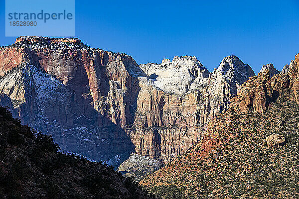 Vereinigte Staaten  Utah  Zion-Nationalpark  malerischer Blick auf den Zion Canyon