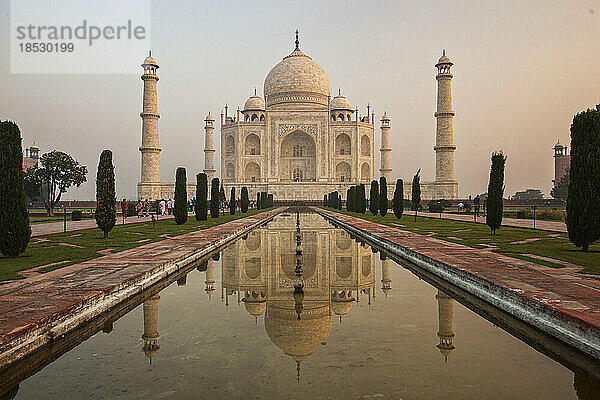 Das Taj Mahal; Agra  Indien