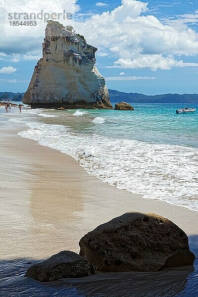Cathedral Cove Beach bei Hahei in Neuseeland