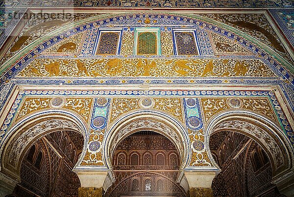 Spanien  Region Andalusien. Detail des Königspalastes Alcazar in Sevilla  Europa