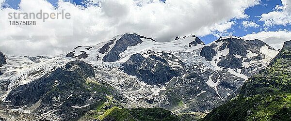 Panoramafoto von Gletscherschmelze schmelzender Steingletscher schmilzt durch Klimawandel Erderwärmung  Kanton Uri  Schweiz  Europa