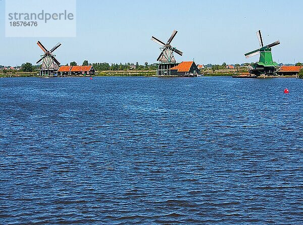 Mühlen in Holland  traditionelles und direktes Wahrzeichen des Landes