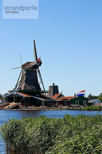 Mühlen in Holland  traditionelles und direktes Wahrzeichen des Landes