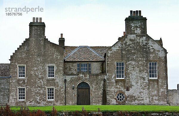 Traditionelles englisches Herrenhaus in Schottland  Shuterland  ca. 200 Jahre alt