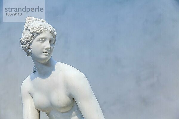 Sinnliche Pose für diese neoklassische Kopie der Venus