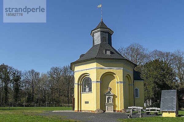 Große Kapelle am Großen Kreuzweg  1658 erbaut von Bischof Christoph Bernhard von Galen  Coesfeld  Münsterland  Nordrhein-Westfalen  Deutschland  Europa