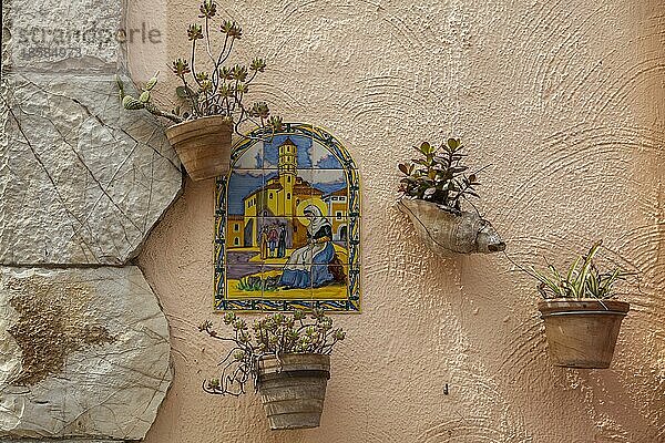 Typischer Kachelschmuck  Valldemossa  Mallorca