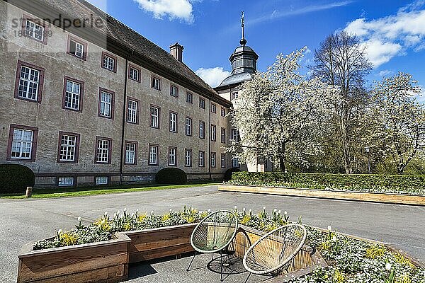 Schloss Corvey  sonniges Frühlingswetter bei der Landesgartenschau 2023  Höxter  Nordrhein-Westfalen  Deutschland  Europa