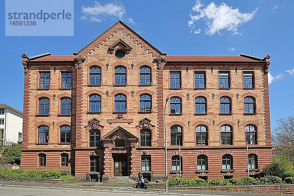 Albert-Schweitzer-Gymnasium erbaut 1900  Gebäude  Kaiserslautern  Rheinland-Pfalz  Deutschland  Europa