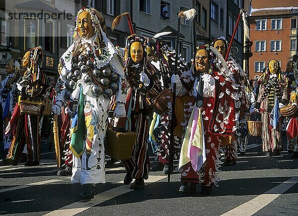 Schwäbisch-alemannische Fastnacht  Umzug in Rottweil  Umzug in Rottweil  Hochburg  Baden-Württemberg  Deutschland  Europa