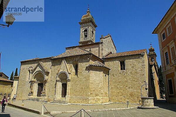 San Quirico d'Orcia  Collegiata Kirche  Val d'Orcia  Orcia-Tal  UNESCO-Weltkulturerbe  Provinz Siena  Italien  Europa