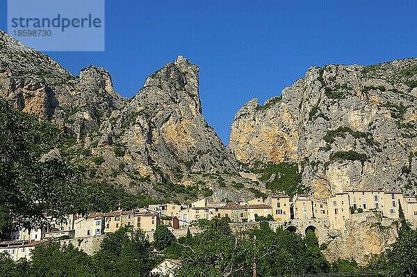 Moustiers Sainte Marie  Alpes de Haute Provence  Provence  Frankreich  Europa