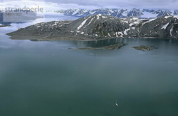 Kongsfjorden  Königsbucht  Spitzbergen  Svalbard  Kongsfjord  Norwegen  Europa