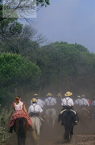 Pilger auf Pferden  Wallfahrt Romeria nach El Rocio  Huelva  Andalusien  Spanien  Europa