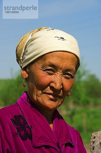 Kasachische Frau  Gabagly-Nationalpark  Gabagly  Kasachstan  Asien