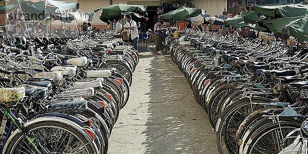 Bicyles  Mandalay  Birma  Myanmar  Asien