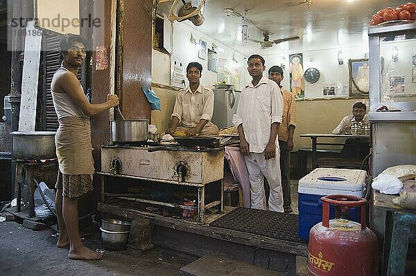 Indische Köche  Chandni Chowk Basar  Delhi  Indien  Asien