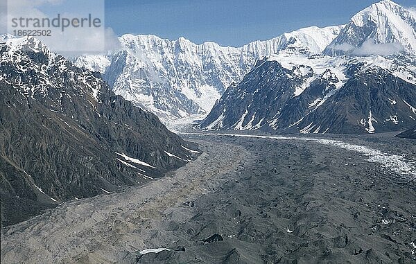 Universitätsgipfel und Hawkins-Gletscher  Wrangell-St.-Elias-Nationalpark  Alaska  USA  Nordamerika