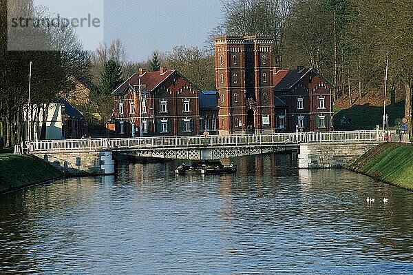 Gebäude des Maschinenraums des Aufzugs Nummer 3  Strepy-Bracquegnies  Canal du Centre  Provinz Hennegau  Belgien  Europa