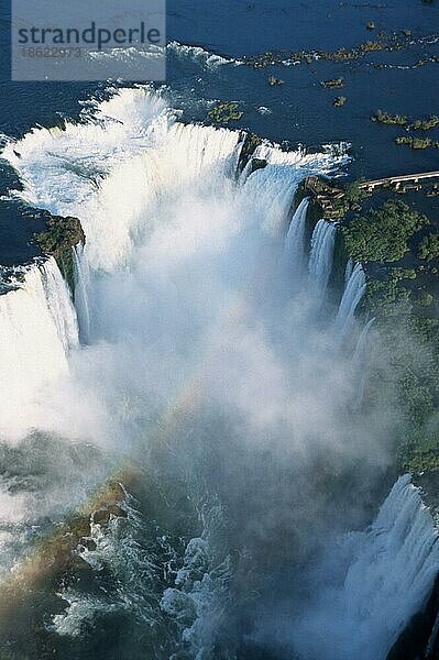 Iguazu falls and Devil's throat  Brasilien  Garganta del Diablo  province Misiones  Argentina  province Parana  Brazil  Iguazu Wasserfälle und Teufelsschlucht  Provinz Misiones  Argentinien  Südamerika