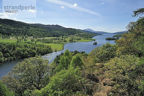 Blick über Loch Tummel von Queens 's View in der Nähe von Pitlochry in Perth und Kinross  Schottland  UK