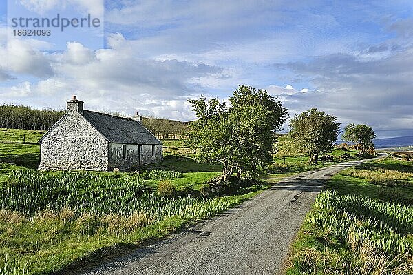 Verlassenes Landarbeiterhaus auf der Isle of Skye  Innere Hebriden  Schottland  UK
