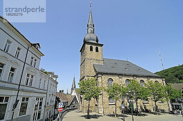Alte Kirche  Altstadt  Langenberg  Velbert  Nordrhein-Westfalen  Deutschland  Europa