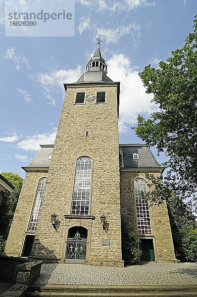 Pauluskirche  Hückeswagen  Bergisches Land  Nordrhein-Westfalen  Deutschland  Europa