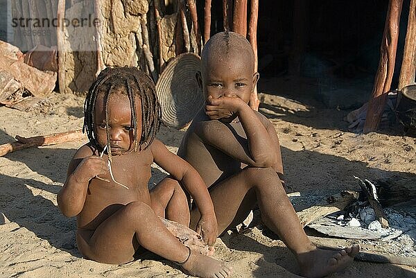 Himba-Kinder  Purros  Namibia  Afrika