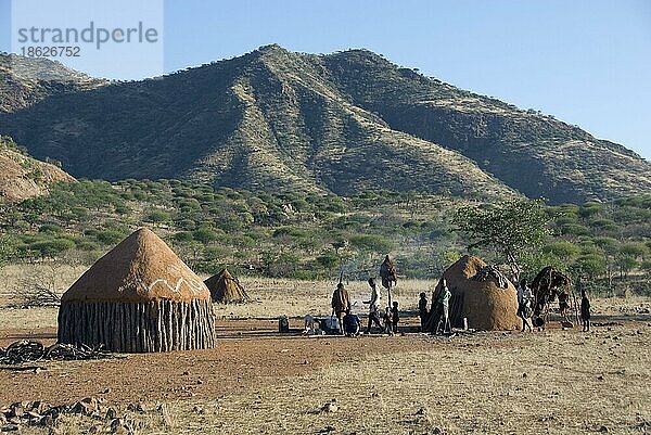 Himba-Dorf  Kaokeveld  Namibia  Afrika