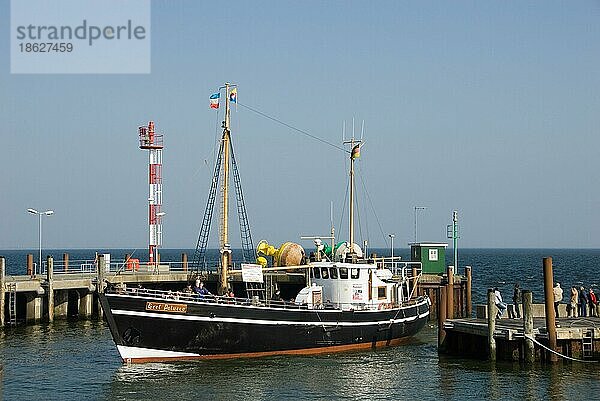 Piratenkutter Gret Palucca  List  Sylt  Nordfriesland  Schleswig-Holstein  Deutschland  Europa