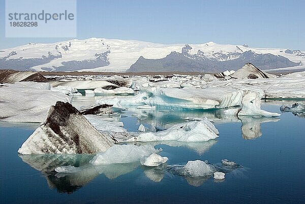 Jökulsarlon  Gletschersee  Gletscher Breidamerkurjökull  Island  Europa