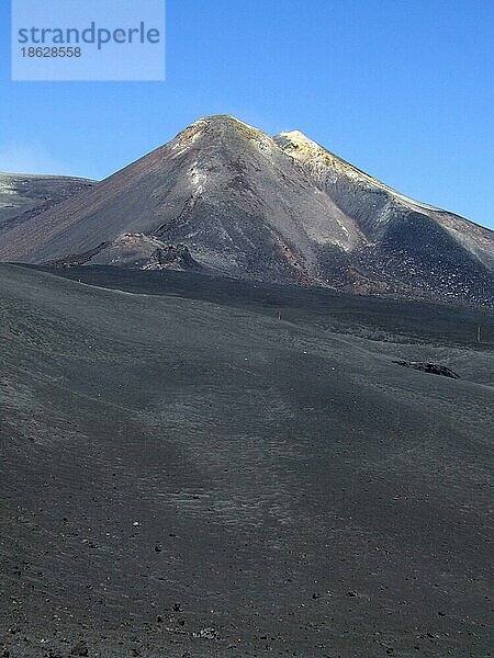 Süd-Ost Krater  an Vulkan Ätna  Sizilien  Ätna  Italien  Europa