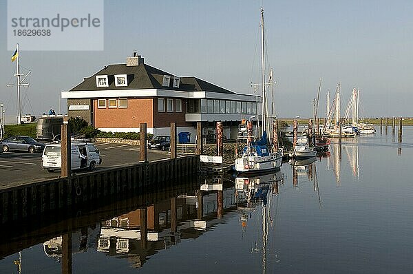 Segelhafen am Medem  Otterndorf  Cuxhaven  Niedersachsen  Deutschland  Europa