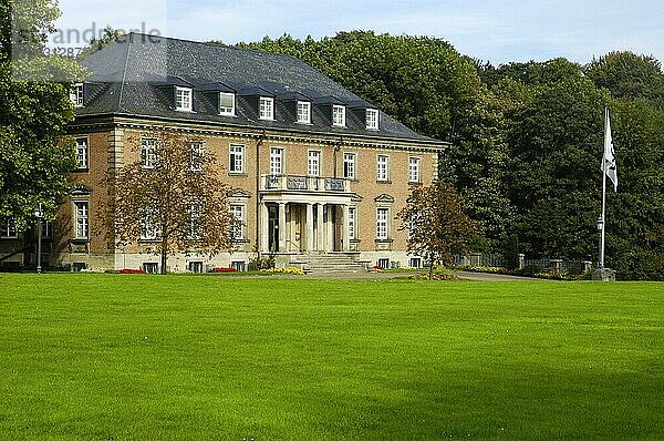 Villa Hügel  Alfred Krupp von Bohlen und Halbach Stiftung  Essen-Bredeney  Nordrhein-Westfalen  Deutschland  Europa