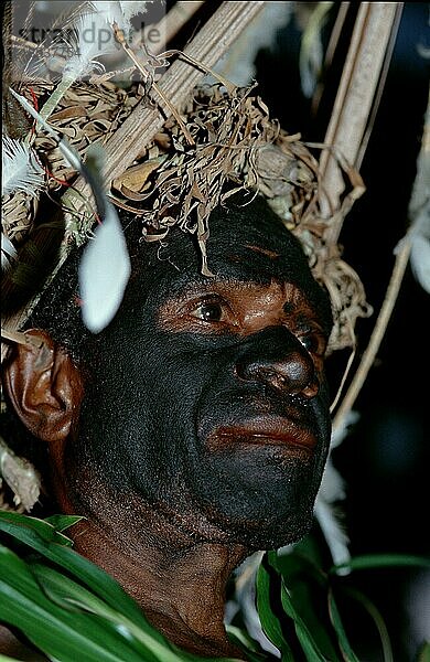 Native Papua  New Britain  Papua-Ne  asia  Menschen  people  Mann  man  Porträt  portrait  Guinea  Papua-Neuguinea  Ozeanien