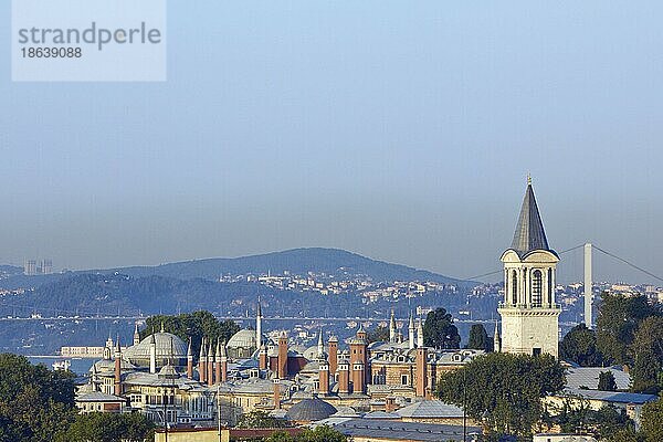 Topkapi-Palast  Goldenes Horn  Istanbul  Topkapi Sarayi  Kanonentor-Palast  Türkei  Asien