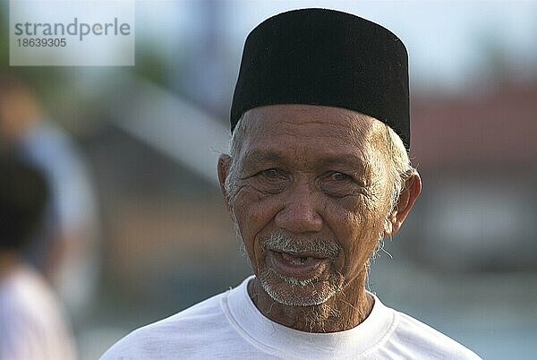Alter Mann  Balikpapan  Kalimantan  Borneo  Indonesien  Asien