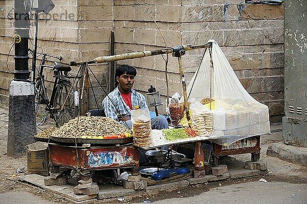 Straßenhändler  Neu-Dehli  New  Neu-Delhi  Indien  Asien