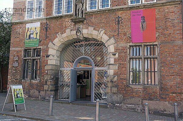 Völkerkundemuseum  ehemaliges Zeughaus  Lübeck  Schleswig-Holstein  Deutschland  Europa