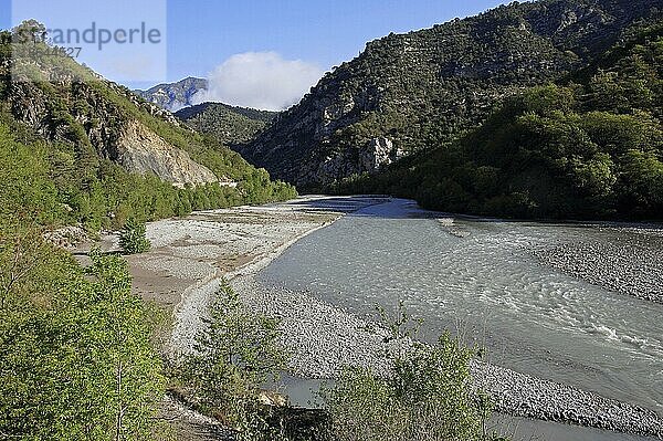 Fluss Var  Alpes-de-Haute-Provence  Provence-Alpes-Cote d'Azur  Südfrankreich